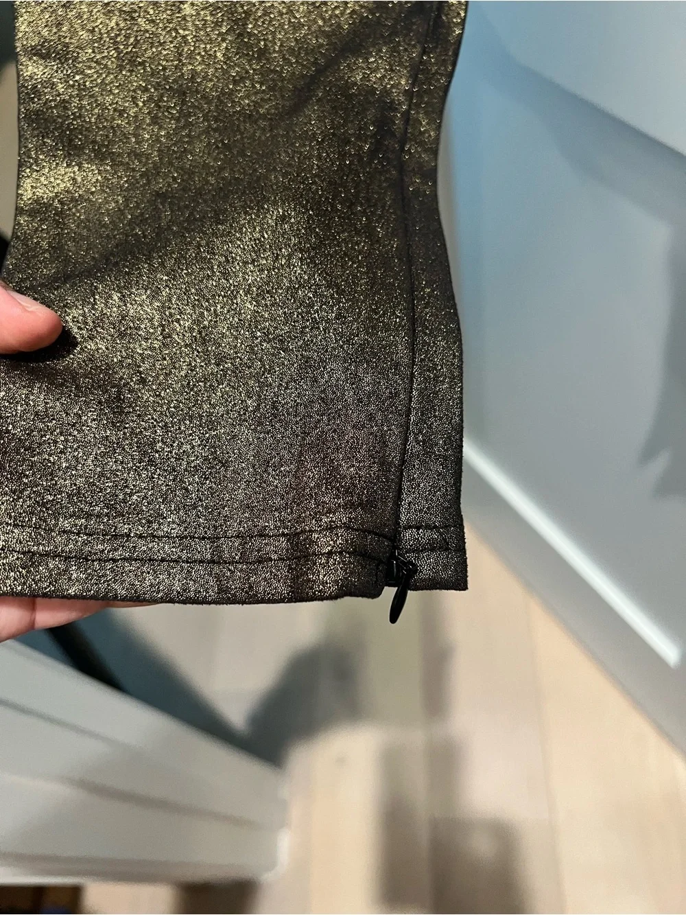 Highline brand Metallic Black Gold Leggings - Shimmery Pull-On Pants - Picture 3 of 4